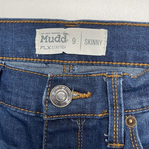 MUDD Women’s 9 (Juniors) Distressed Skinny Blue Jeans - Picture 4 of 4